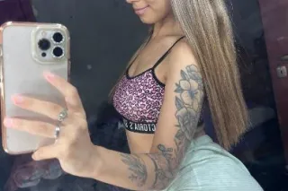 petite and yummy treat 🍭 craving a naughty fuck buddy 😈 - Image 6